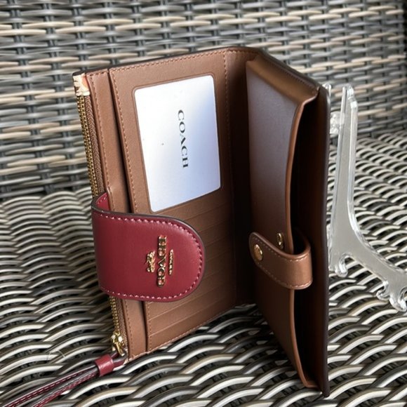 Coach Tech Wallet In Signature Canvas With Wildflower Print Khaki Multi - Picture 7 of 16